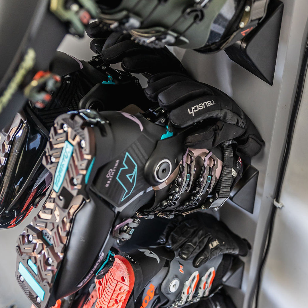 The Koralp Stokdry Dryer dries ski boots and snow gloves.