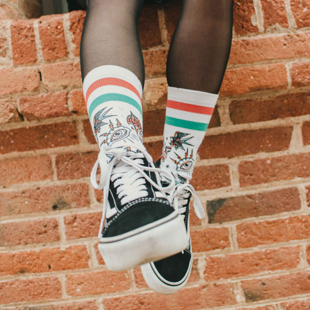 Love Hurts - Signature