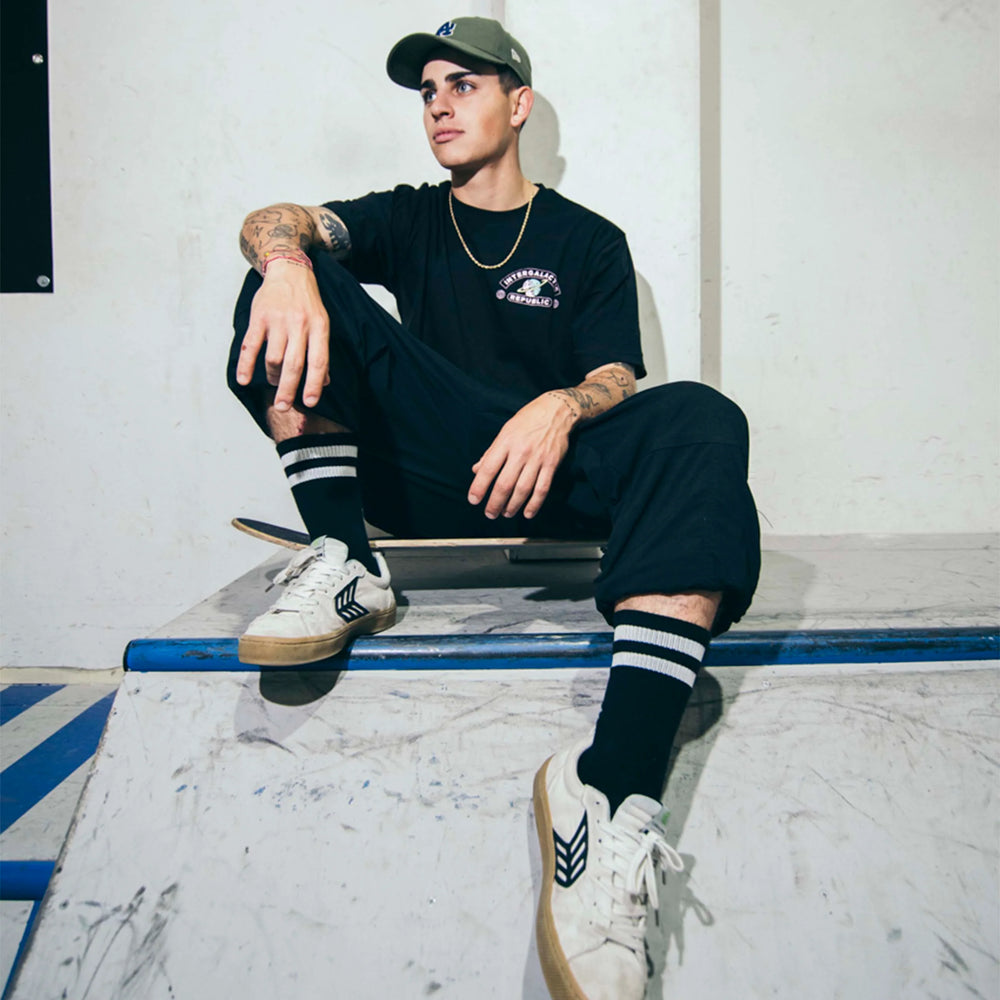 Back In Black I - Mid High Classic